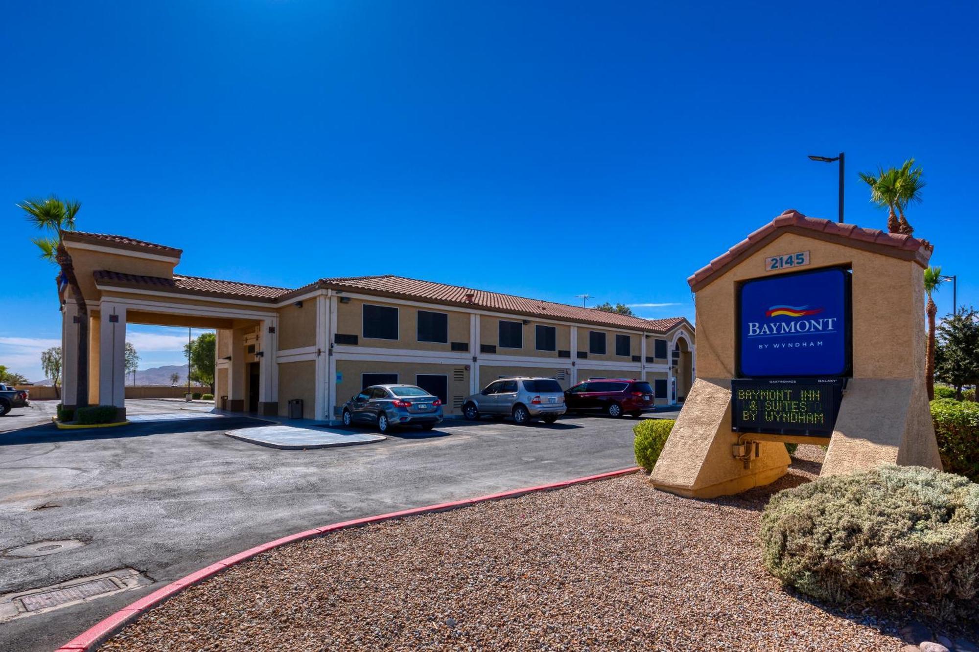 Baymont By Wyndham Casa Grande Hotel Exterior photo