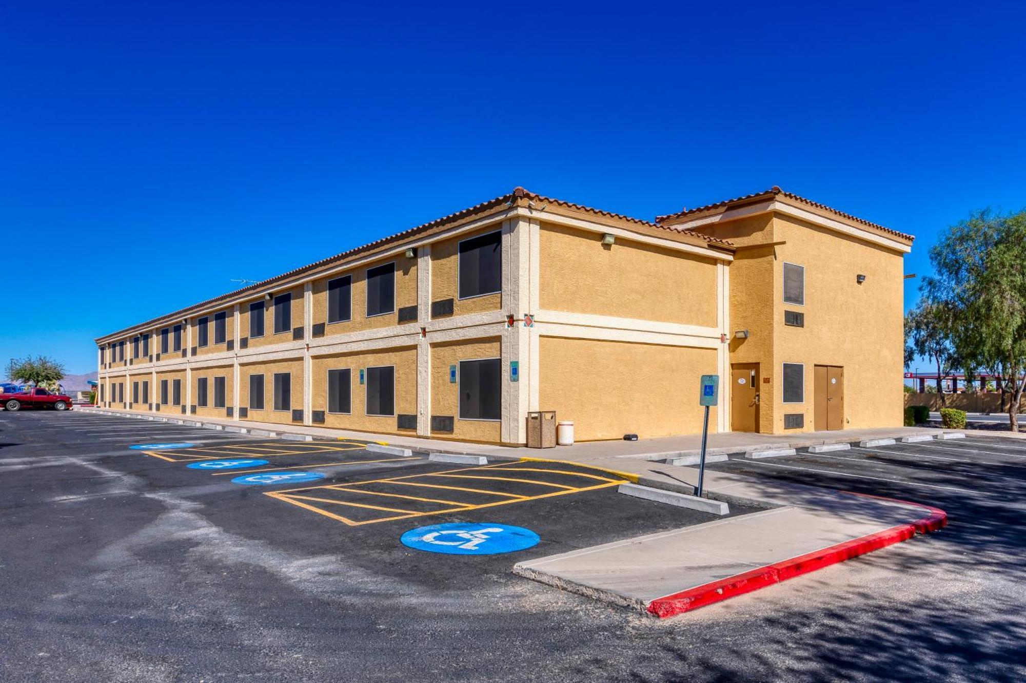 Baymont By Wyndham Casa Grande Hotel Exterior photo