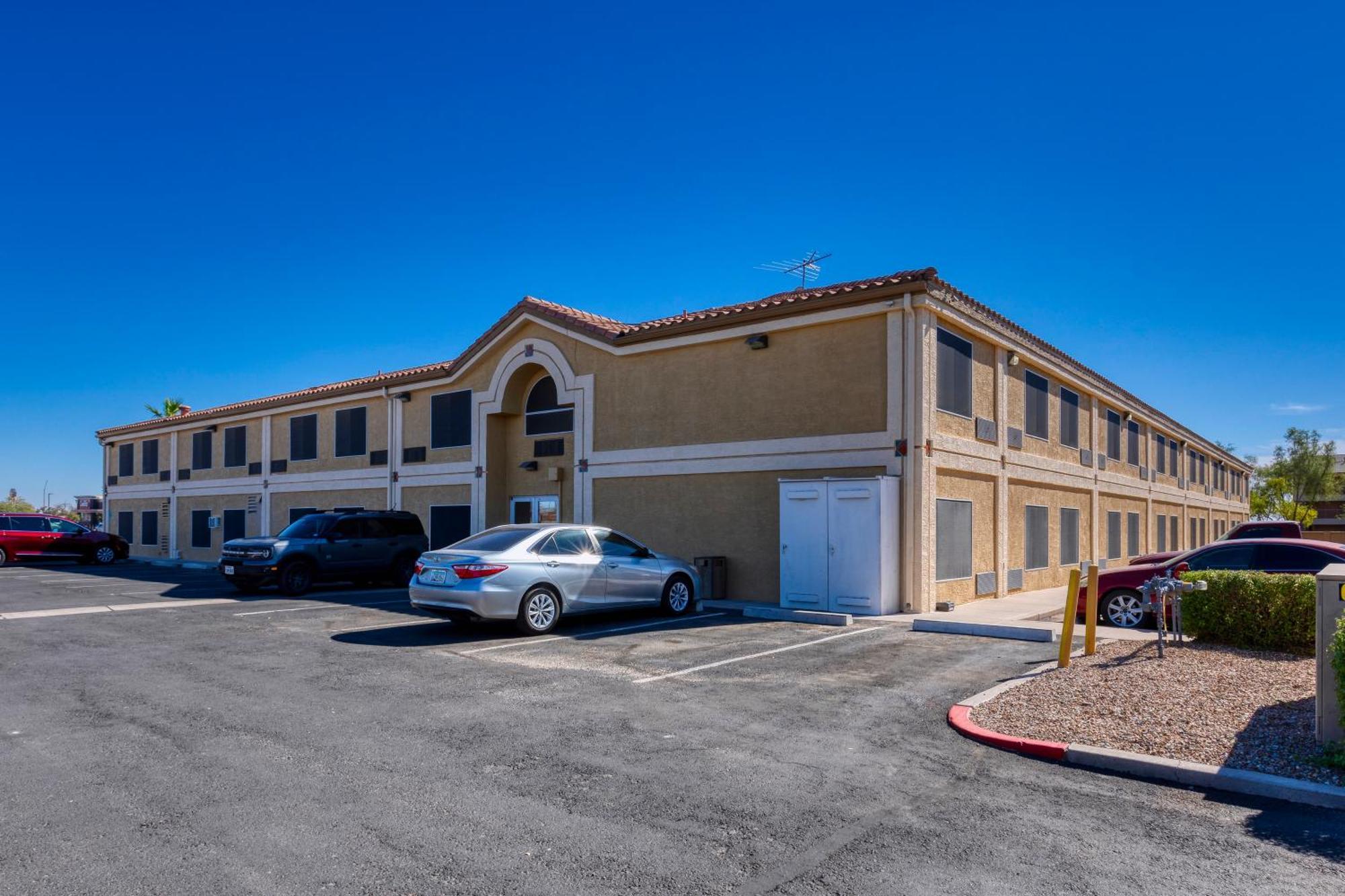 Baymont By Wyndham Casa Grande Hotel Exterior photo