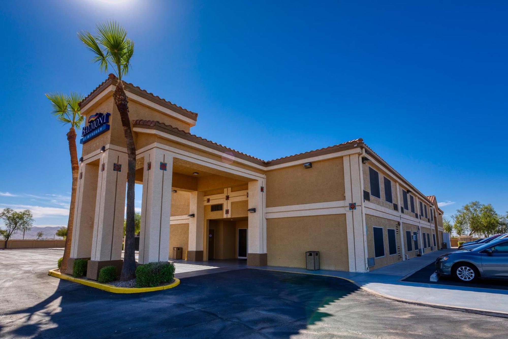 Baymont By Wyndham Casa Grande Hotel Exterior photo