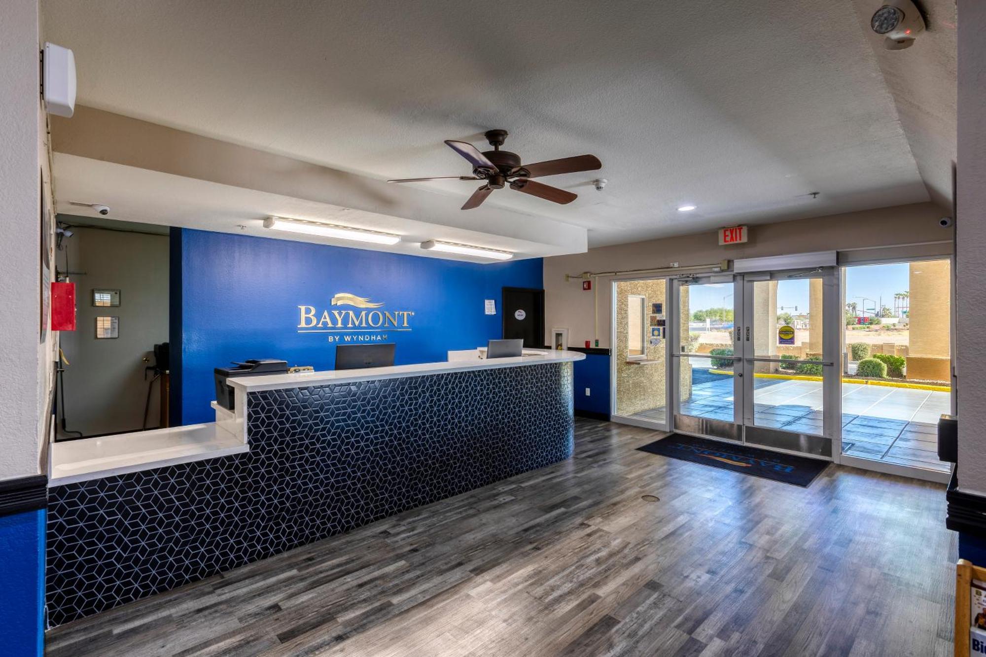 Baymont By Wyndham Casa Grande Hotel Exterior photo